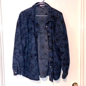 Women's Plus Size Shirt